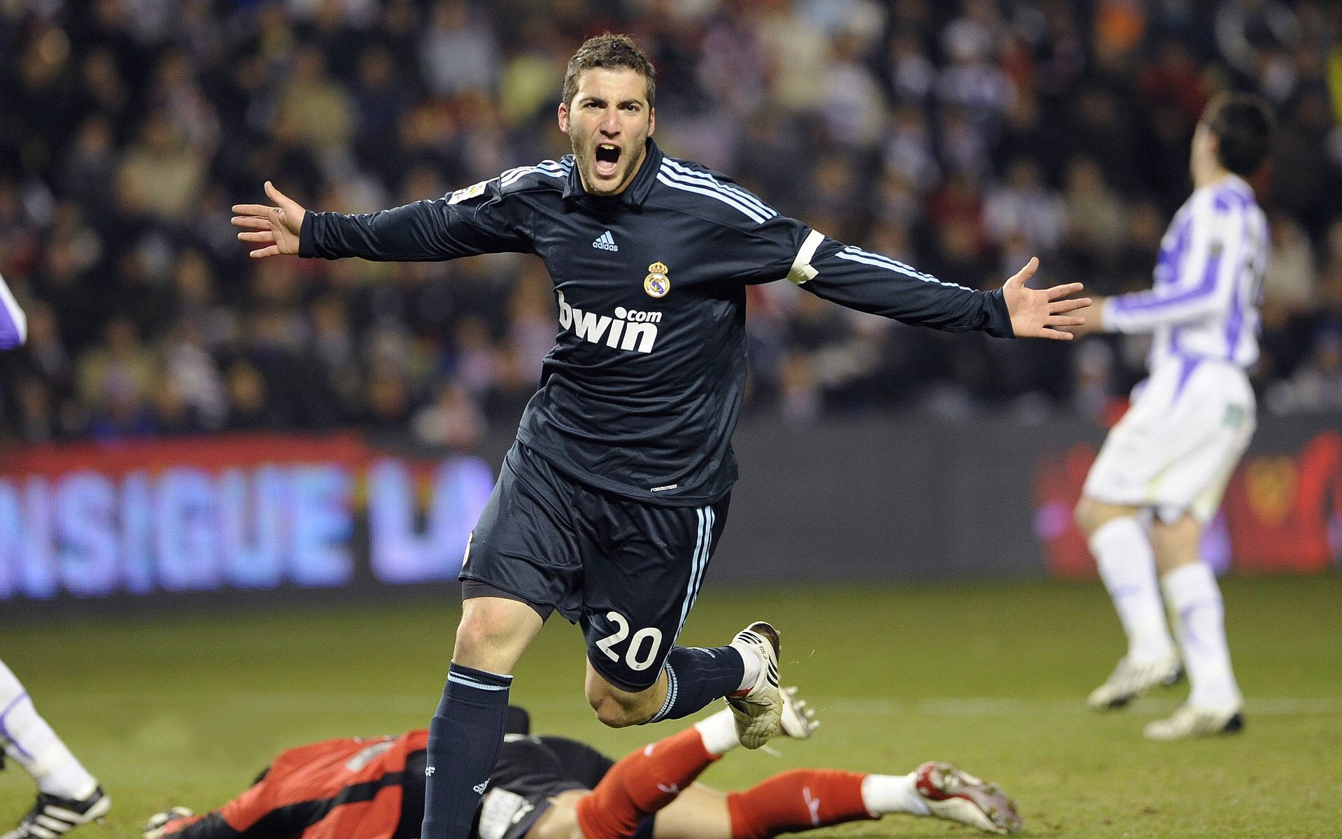 开云体育app-苏亚雷斯一锤定音，雷恩硬仗力克埃及豪强