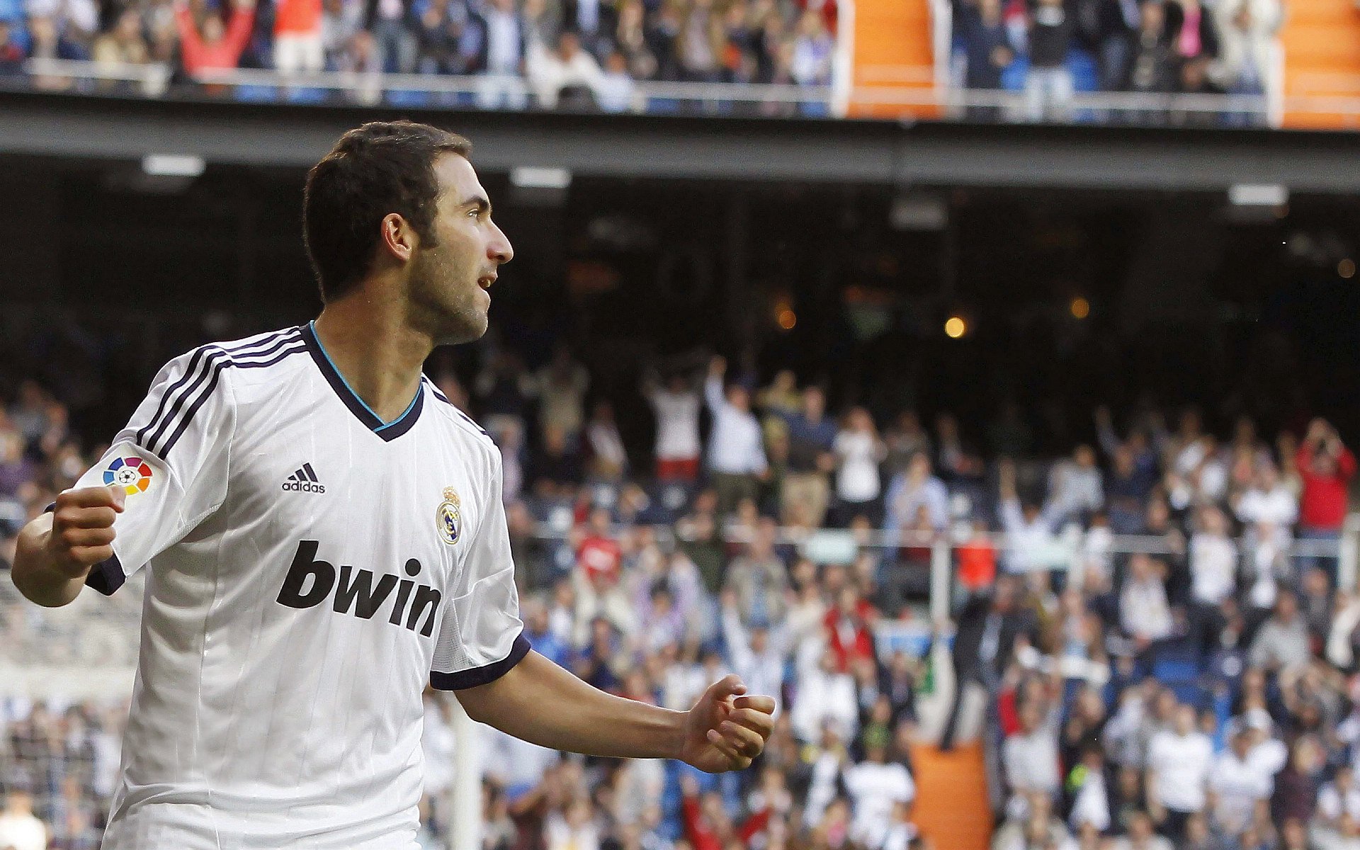 霍勒迪全场最佳无争议,掘金关键战突围猛龙显冠军相